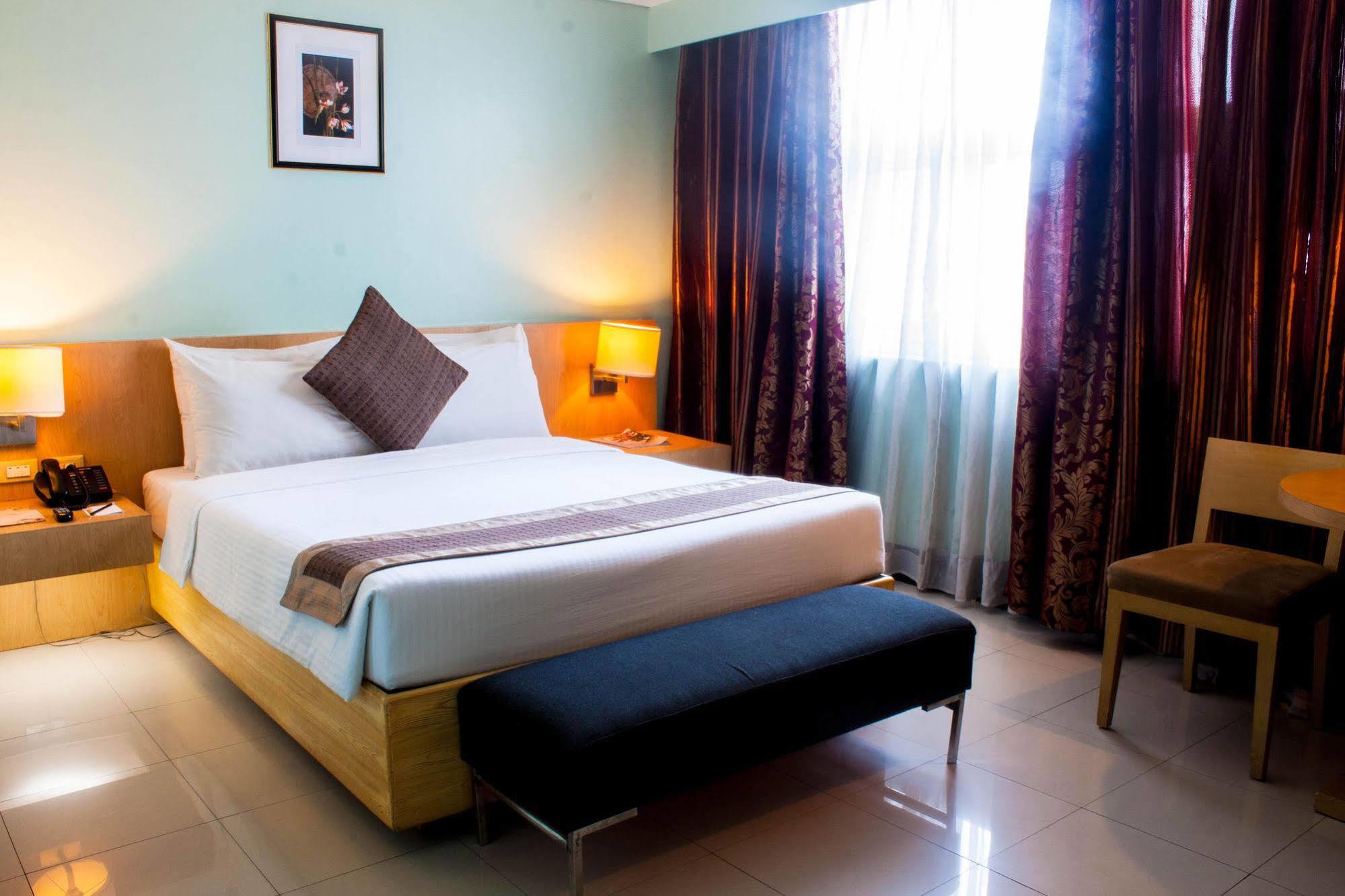 Manila Grand Opera Hotel Eksteriør bilde