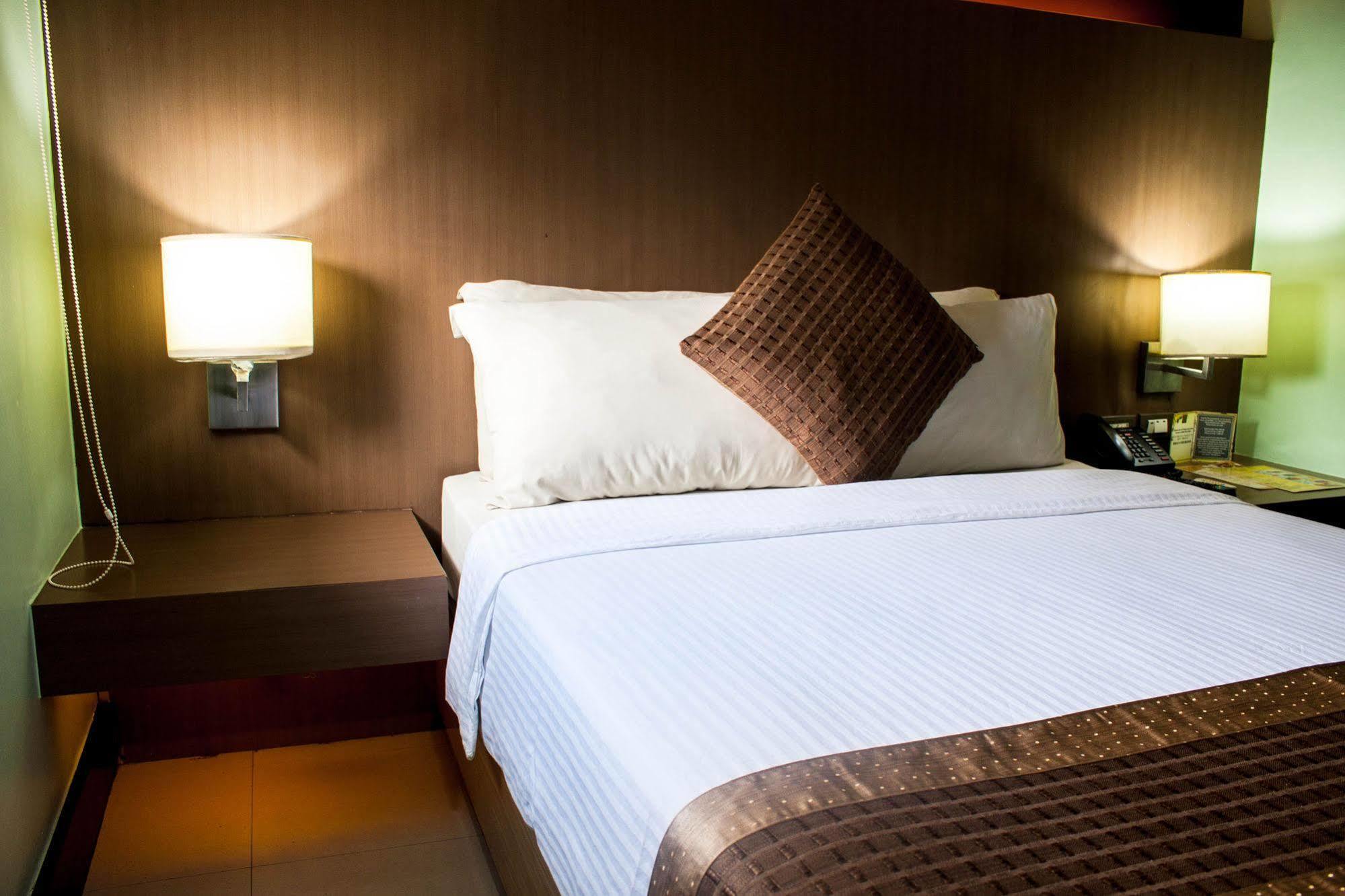 Manila Grand Opera Hotel Eksteriør bilde